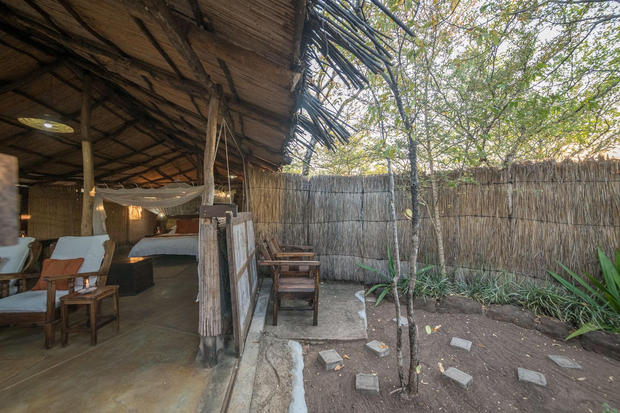 Taita Falcon Lodge Mukuni Exterior photo