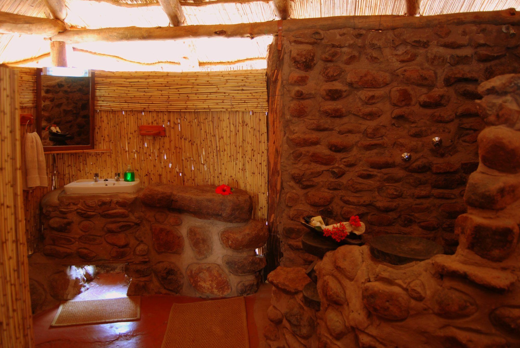 Taita Falcon Lodge Mukuni Exterior photo