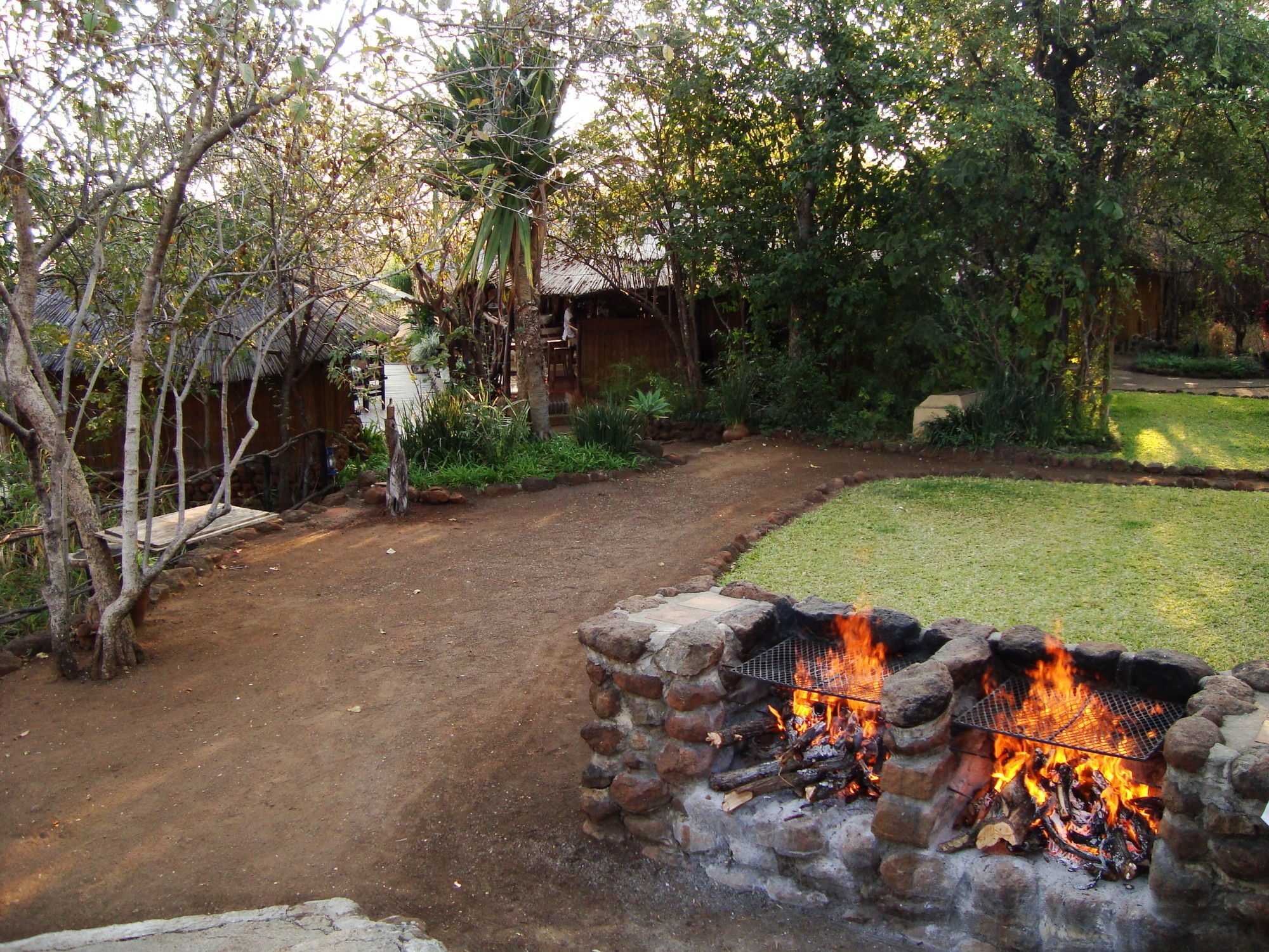 Taita Falcon Lodge Mukuni Exterior photo